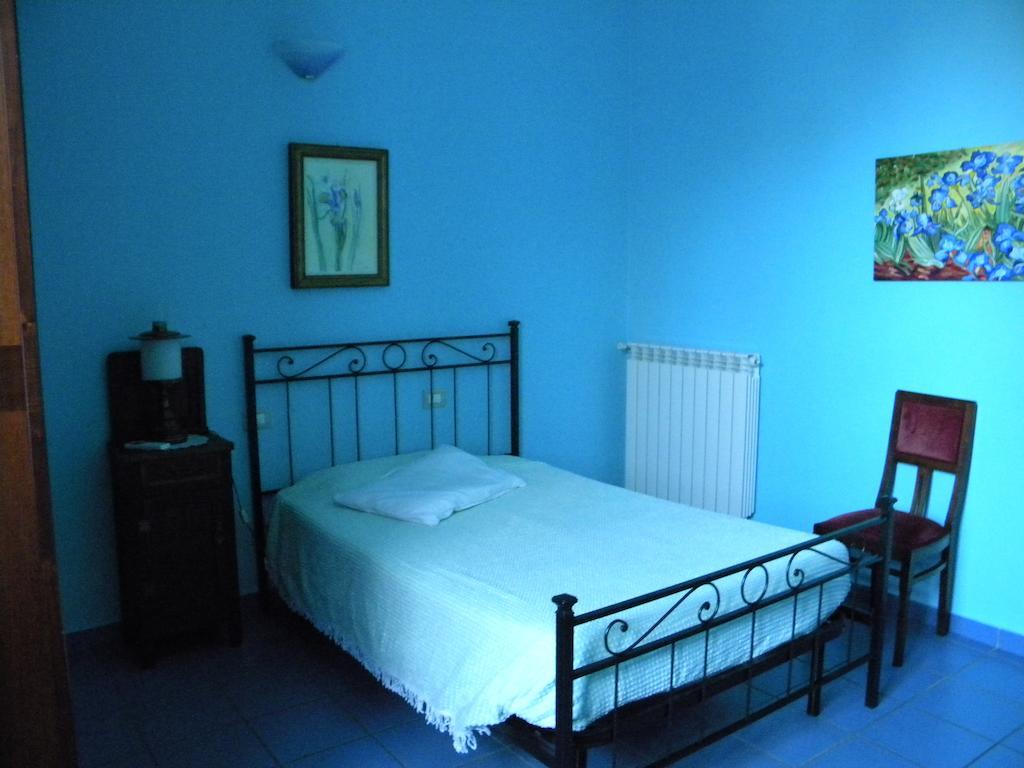 Le Petit Fleur Hotel Bareggio Стая снимка